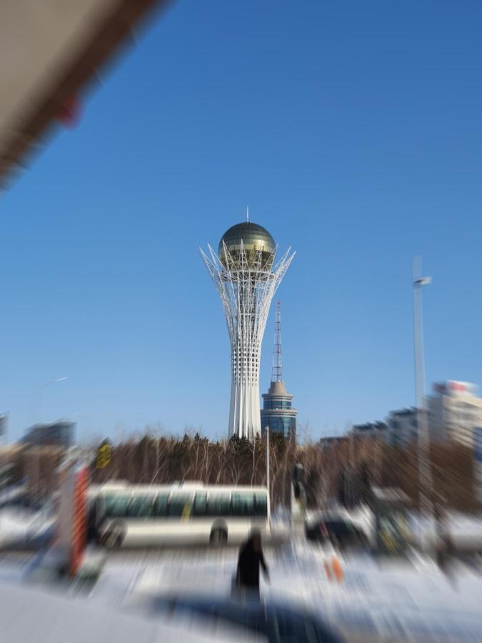 Apartment In Heart Of Astana Exterior foto