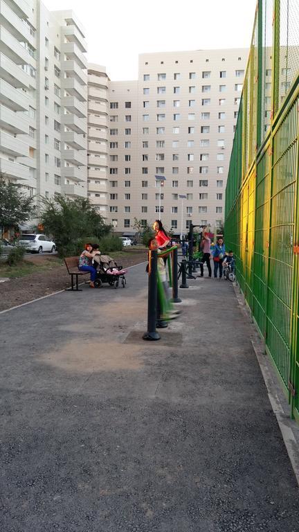Apartment In Heart Of Astana Exterior foto