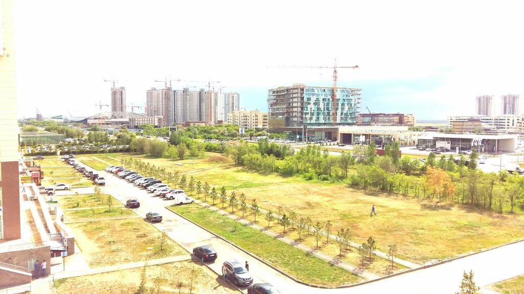 Apartment In Heart Of Astana Exterior foto